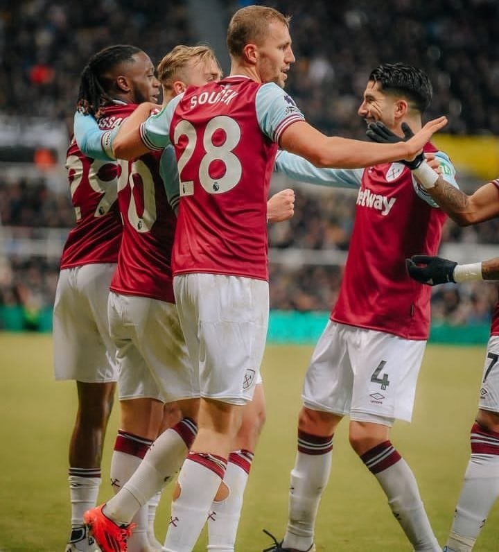 Players in the ground